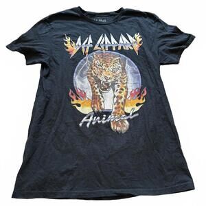 Def Leppard  Band Tee Rock Graphic T Shirt Black M Classic Rock